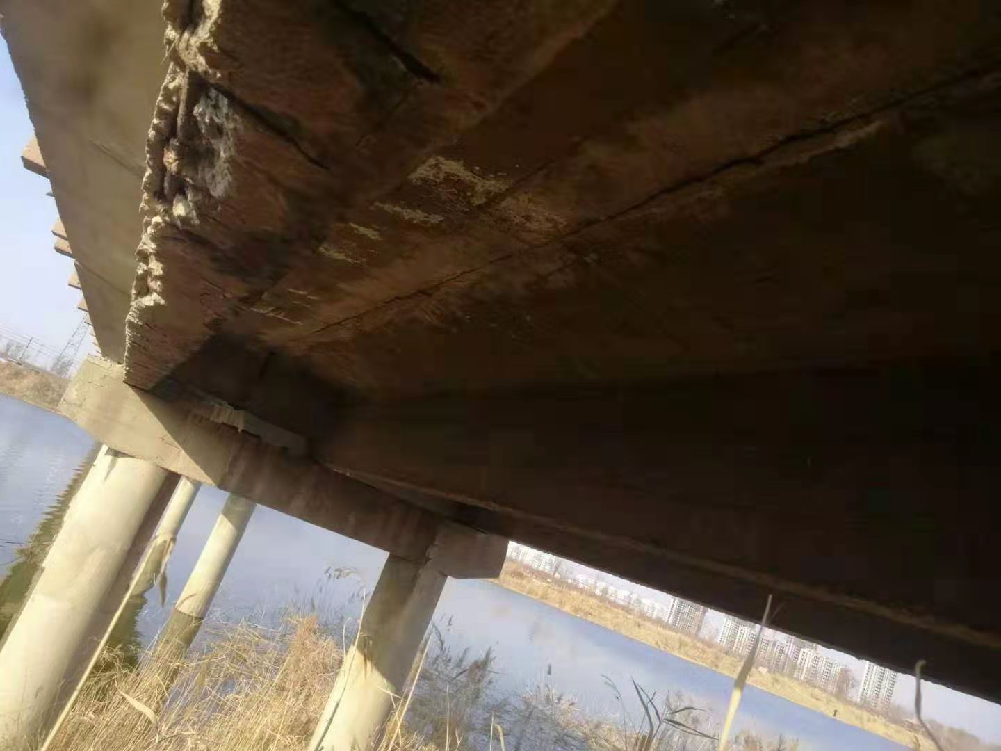 惠州道路桥梁结构的常见病害